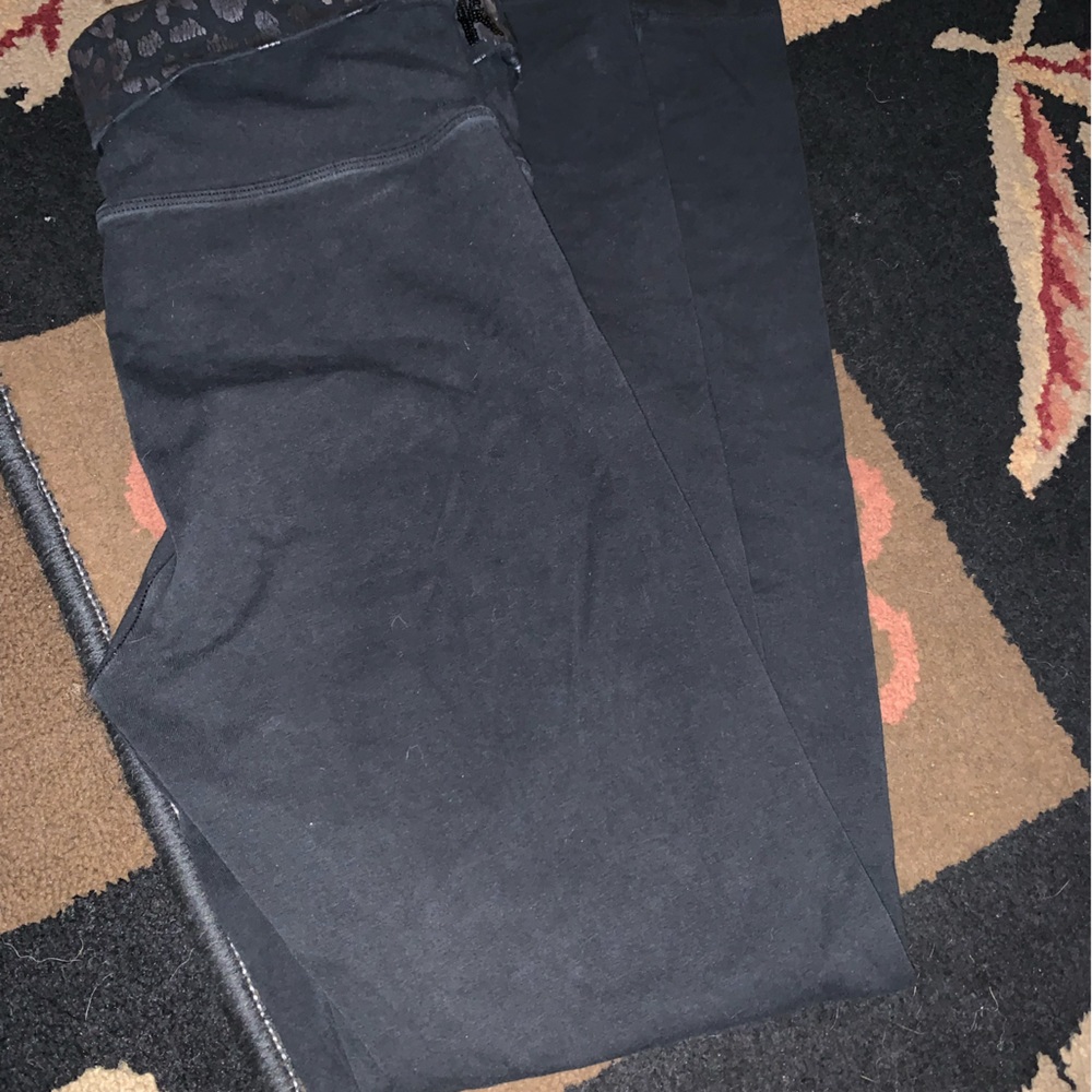 Victoria’s Secret pink yoga black legging pants med